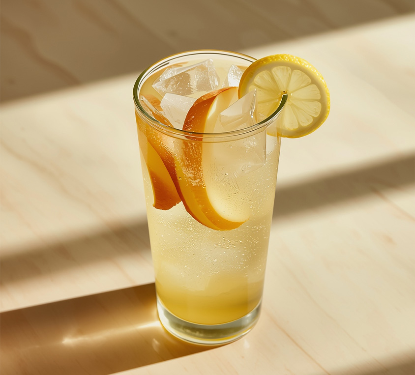 Mrożona herbata Green Peach Leo Tea z brzoskwinią i cytryną